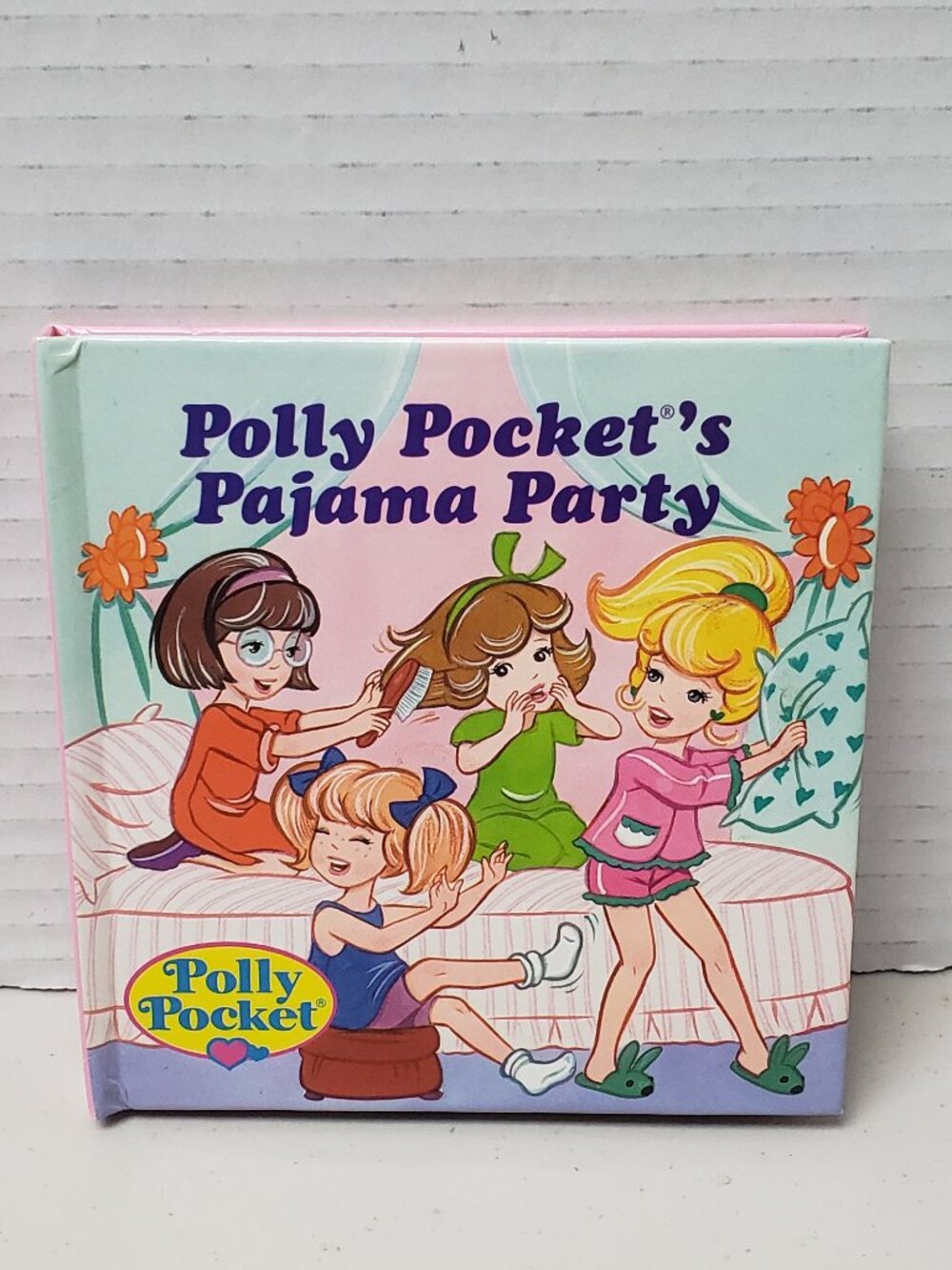 Polly Pocket's Pajama Party Book 1995